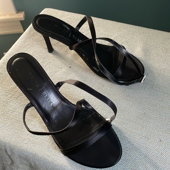 White House Black Market Black  Heels rhinestone buckle and straps 8.5 B - Picture 7 of 9